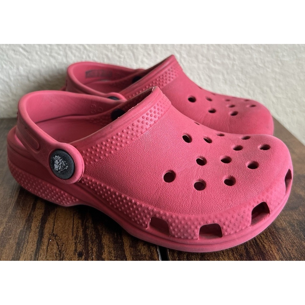 Crocs Classic Clog Slip On Boys Girls Kids Red Casual Breathable Size 9
